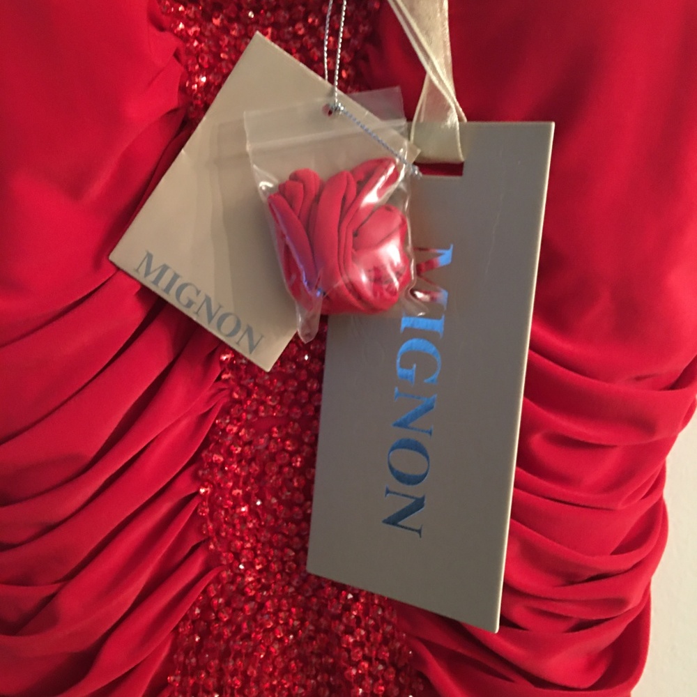 Mignon red evening gown with sash, size 6, NWT - Picture 6 of 8